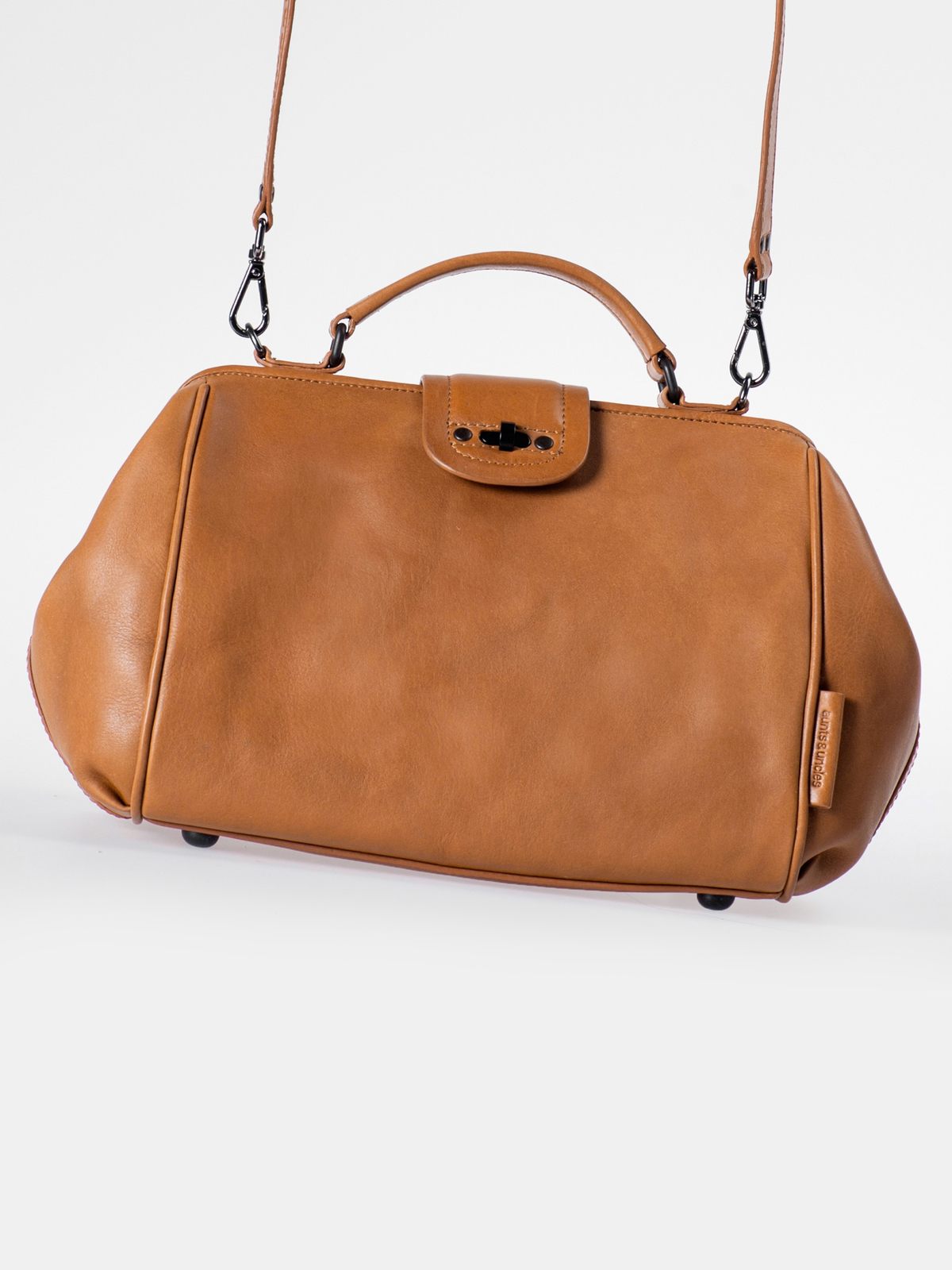 Handytasche / Umhängetasche Mrs. Custard Pie caramel Handytasche / Umhängetasche Mrs. Custard Pie caramel