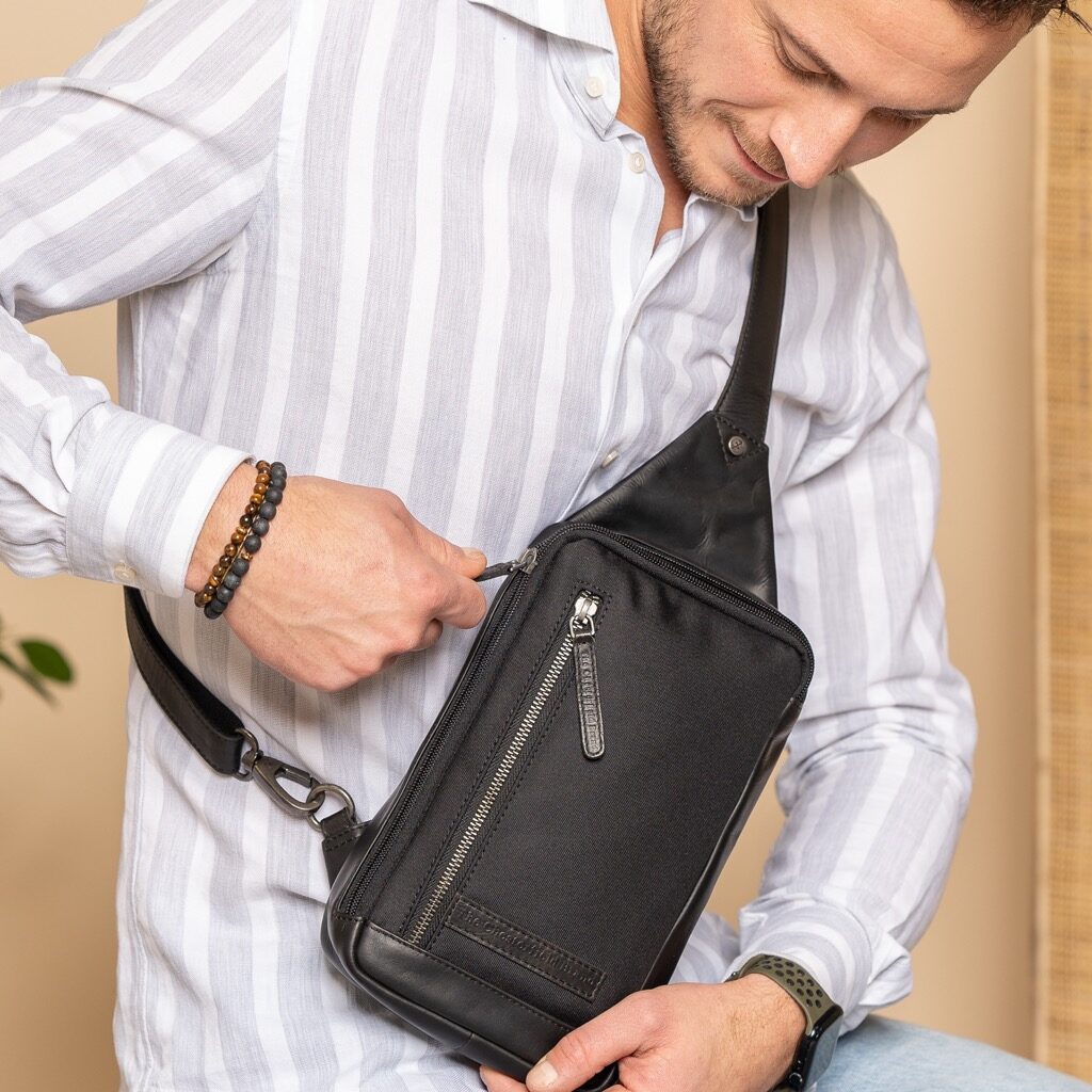 Leder Crossbody-Tasche Salla schwarz Leder Crossbody-Tasche Salla schwarz