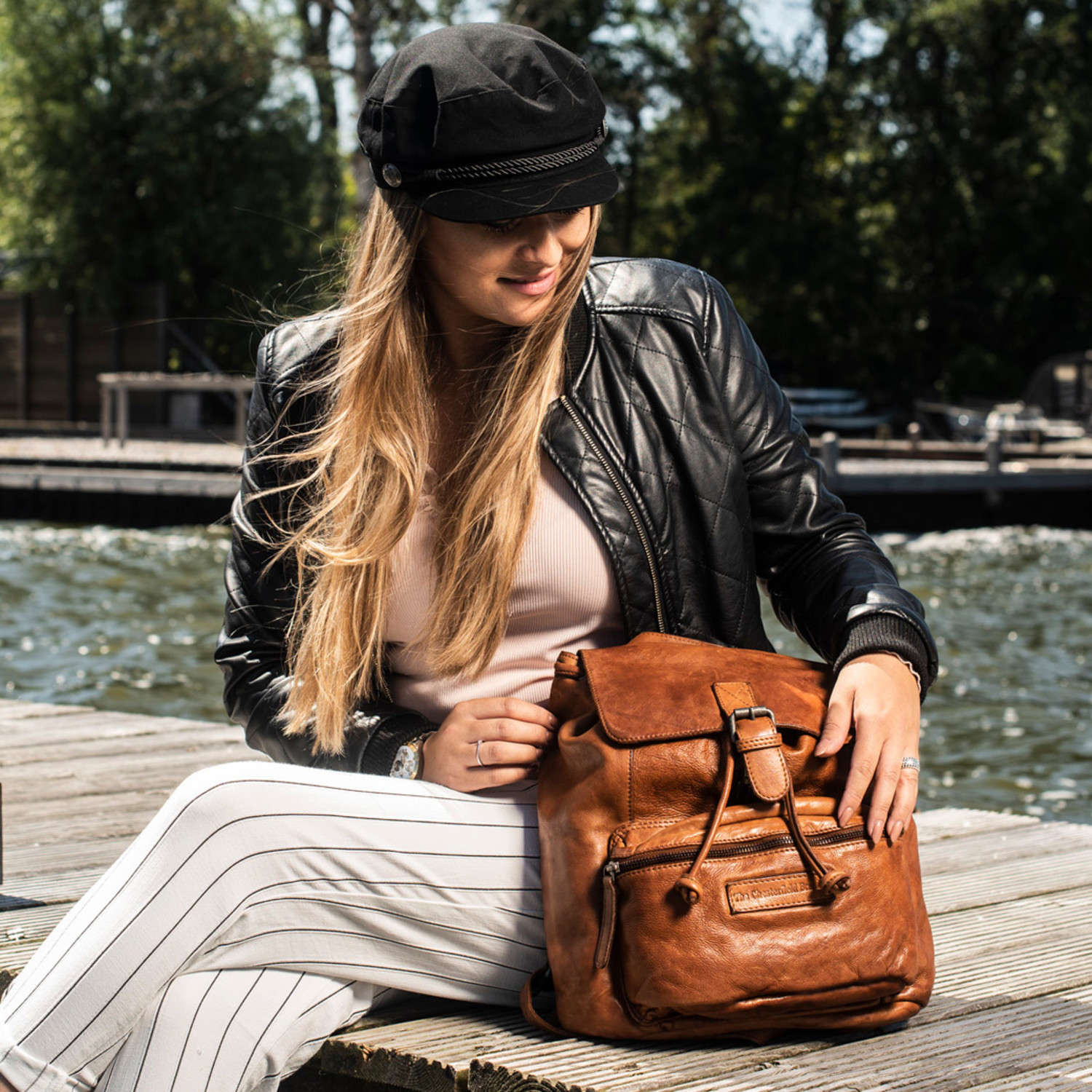 The Chesterfield Brand Lederrucksack Jace cognac, Feature-Bild
