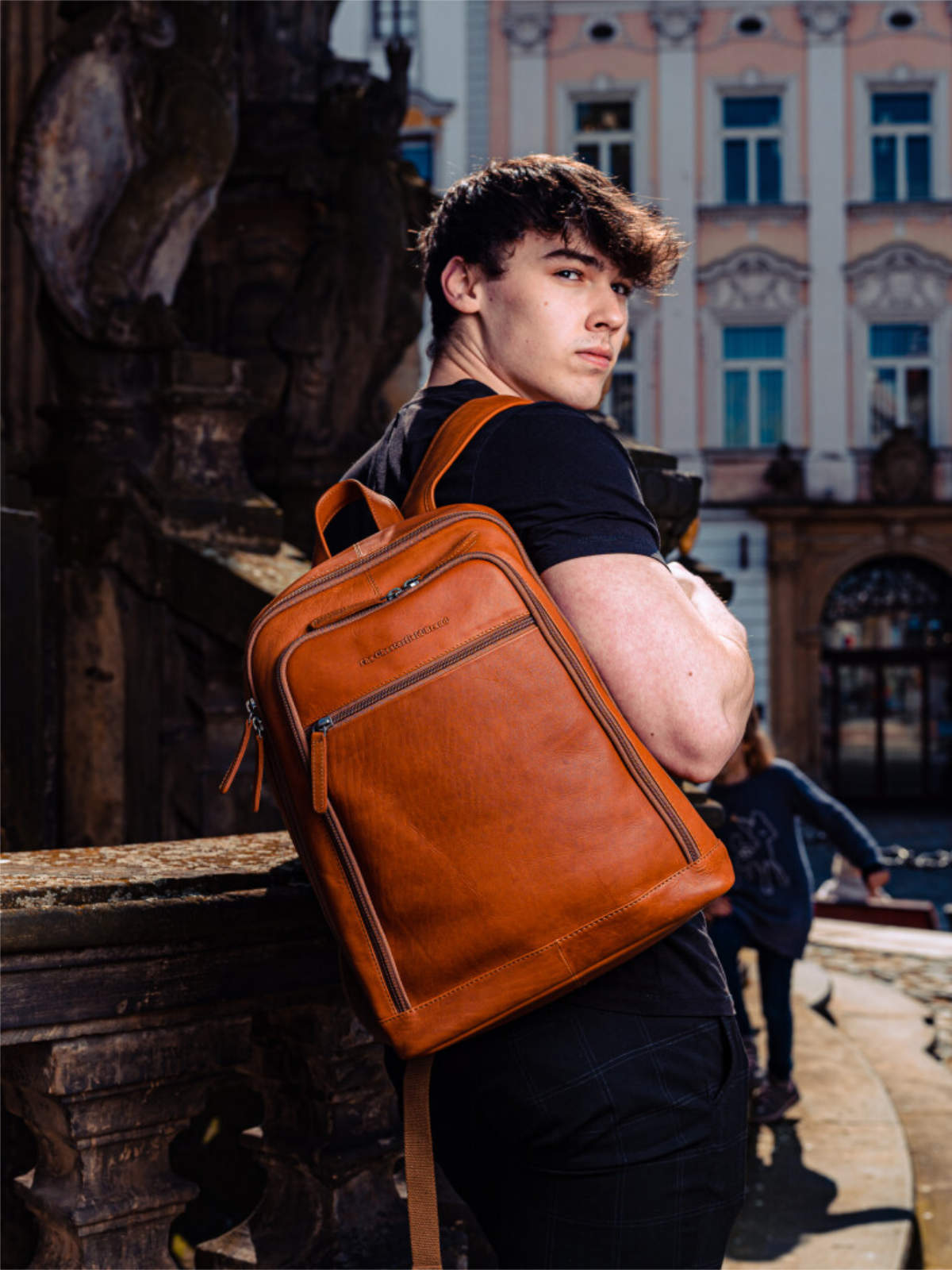 The Chesterfield Brand Lederrucksack Detroit cognac, Feature-Bild