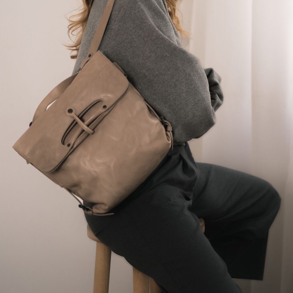 Lederrucksack Mrs. Mince Pie vintage khaki Lederrucksack Mrs. Mince Pie vintage khaki
