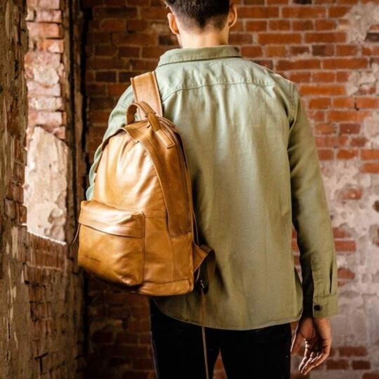 The Chesterfield Brand Lederrucksack Calgary 15" cognac, Feature-Bild