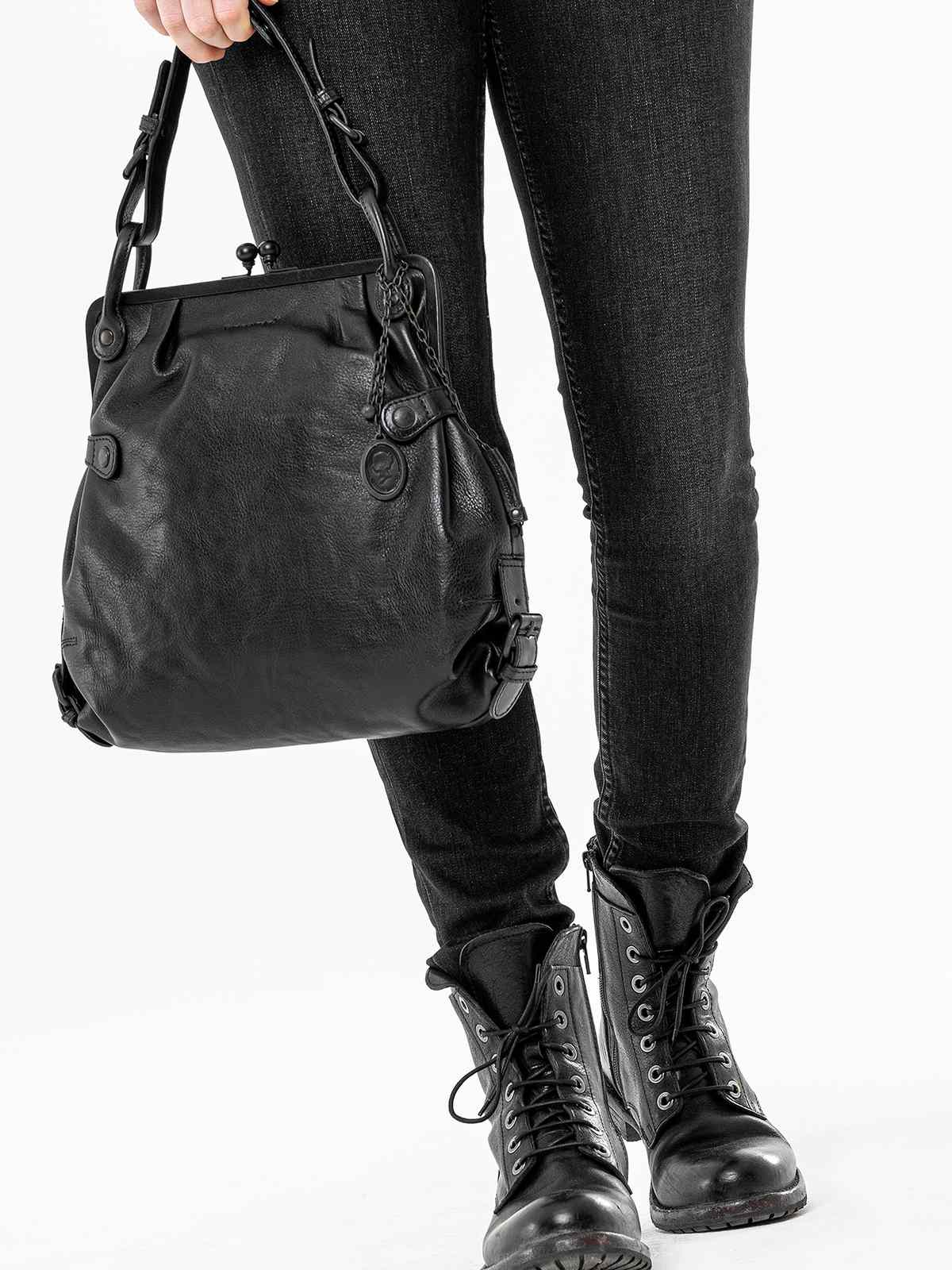 Leder-Umhängetasche Mrs. Tea Cake schwarz Leder-Umhängetasche Mrs. Tea Cake schwarz